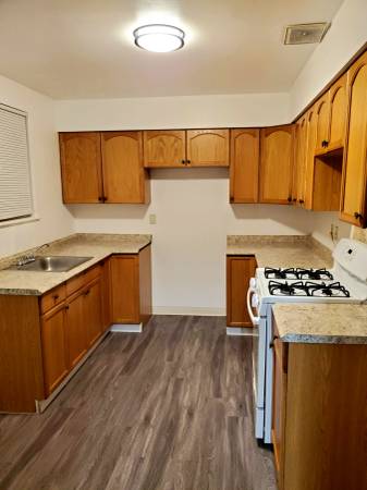 2BR/1BA House · Hayward photo 4
