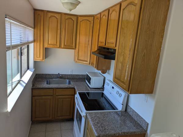 1BR/1BA In Law Adu · San Leandro photo 4