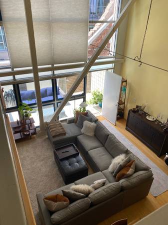 2BR/2BA Loft · San Francisco photo 2