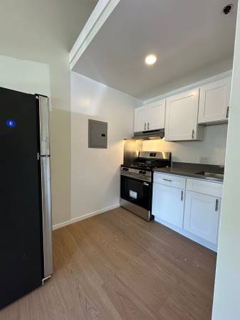 1BR/1BA Apartment on Balboa Street · San Francisco photo 3