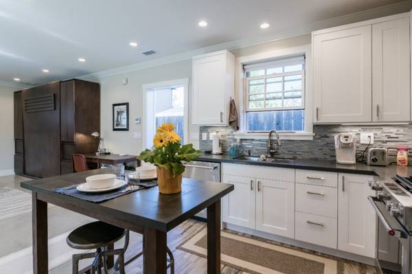 0BR/1BA Single Family House · Atherton photo 5