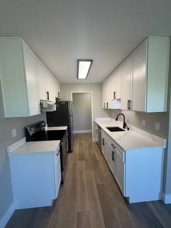 3BR/2BA Apartment · Larkspur
