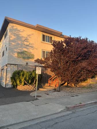 1BR/1BA Apartment · San Leandro