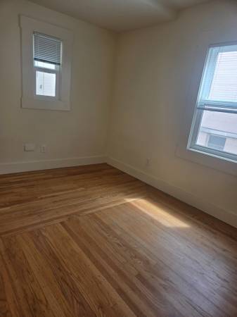 Apartments on Delaware St · Berkeley photo 5