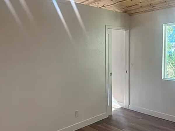 2BR/1BA Single Family House on Orchard Ave · Monte Rio photo 3