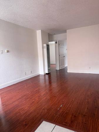 2BR/1BA Apartment on S 17th St · Richmond photo 2