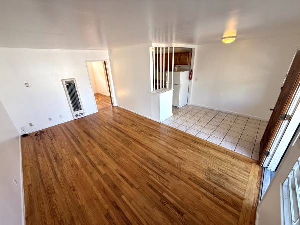 1BR/1BA Apartment · Oakland photo 4