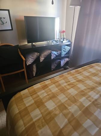 2BR/1BA Apartment · Berkeley photo 2