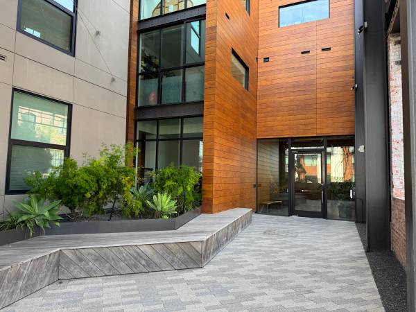 2BR/2BA Apartment · San Francisco photo 2