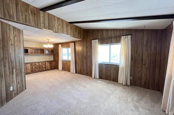 2BR/2BA Single Family House · Union City photo 2