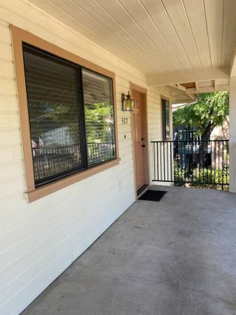2BR/1BA Apartment on Oregon St · El Verano photo 3