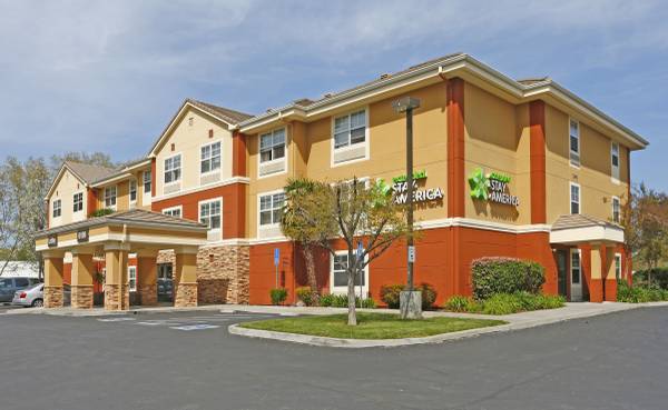 1BR/1BA Apartment on San Ignacio Ave · San Jose photo 2