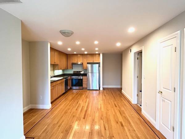 1BR/1BA Duplex · San Francisco photo 2