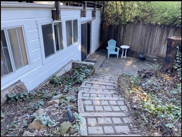 Apartments on Old Santa Cruz Hwy · Holy City
