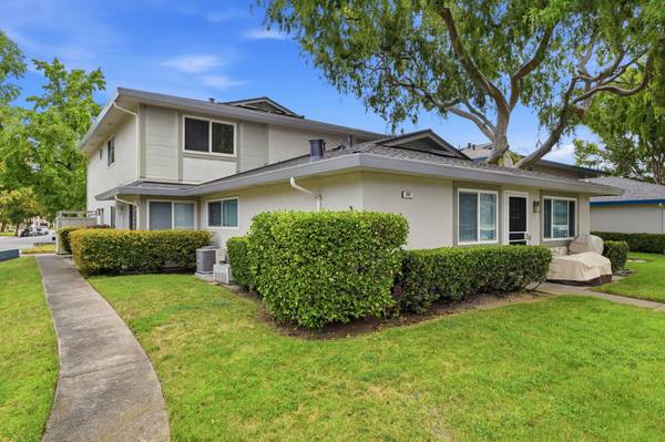 2BR/1BA Condo on Watson Dr. · Campbell