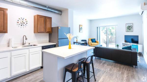 Apartments on & 755 Wilson Street · Santa Rosa photo 5