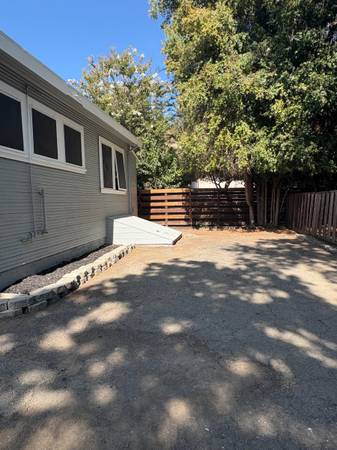 2BR/1BA Single Family House · Fremont photo 5