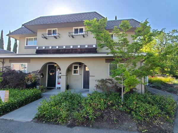 2BR/2BA Townhouse · Pleasanton