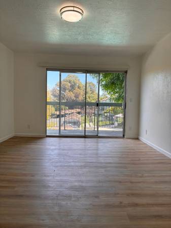 2BR/1BA Apartment on San Pablo Dam Road · El Sobrante photo 5