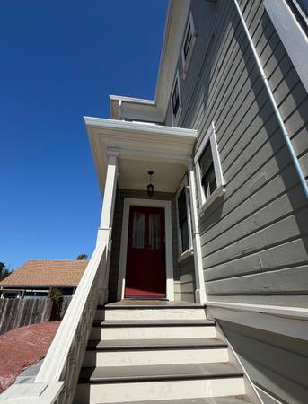 1BR/1BA Apartment on E 32st · Oakland photo 3