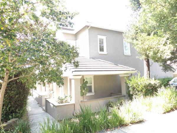 2BR/2BA Townhouse on Lighthouse Drive · Watsonville