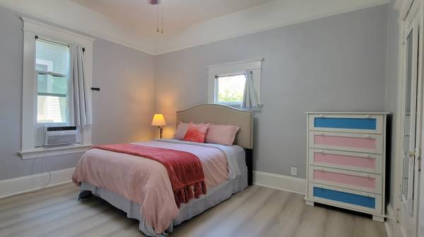 4BR/2BA Single Family House · Santa Clara photo 3