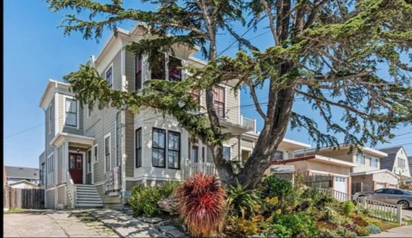 1BR/1BA Apartment on E 32st · Oakland photo 2