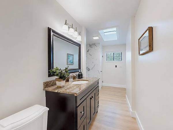 3BR/2BA Single Family House on Rockwood Dr · South San Francisco photo 4