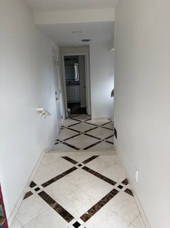 3BR/3BA Townhouse · Hayward photo 2