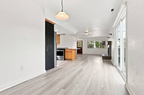3BR/2BA Single Family House · Santa Cruz photo 5