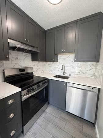 2BR/2BA Apartment · San Francisco photo 5