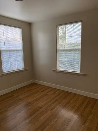 2BR/1BA Apartment · Berkeley photo 5