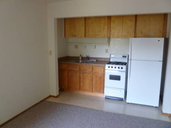 1BR/1BA Apartment · Berkeley photo 3