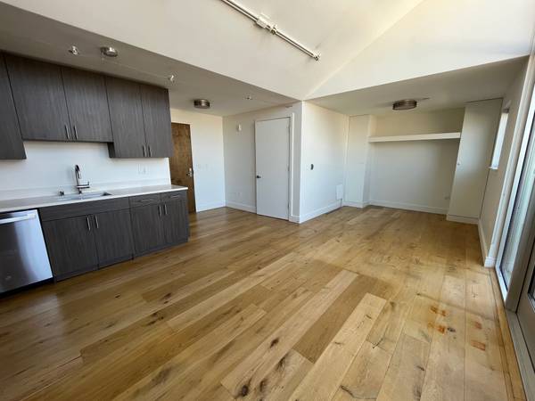 Apartments on Ritch St · San Francisco photo 5