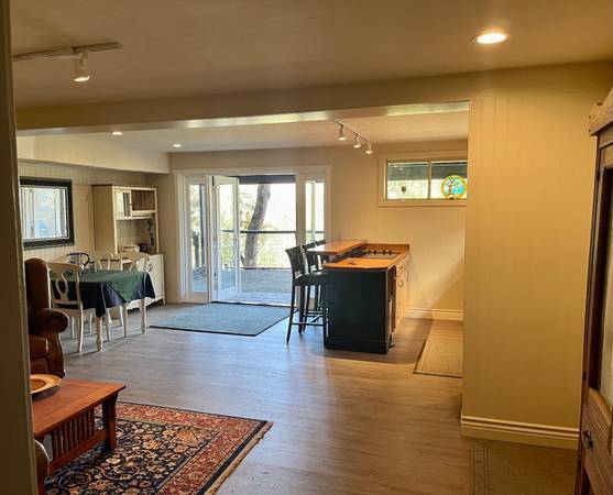 1BR/1BA Single Family House · Kenwood photo 3