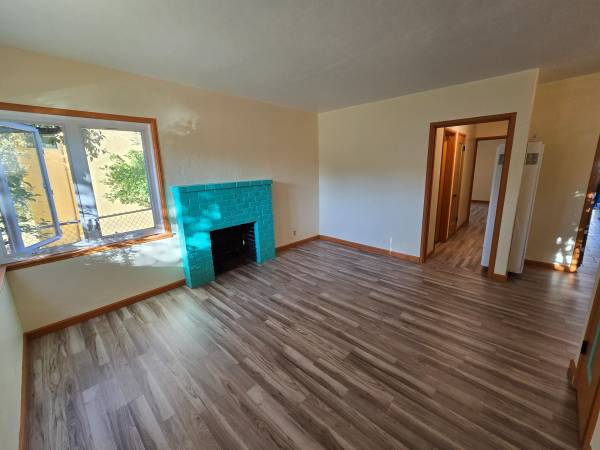 1BR/1BA Single Family House · Redwood City photo 5