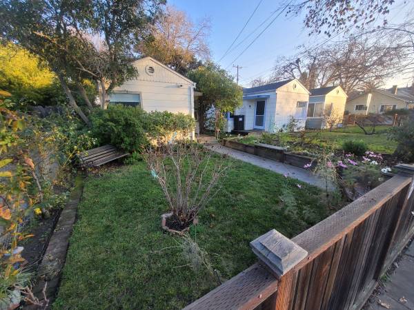 1BR/1BA Single Family House · Redwood City