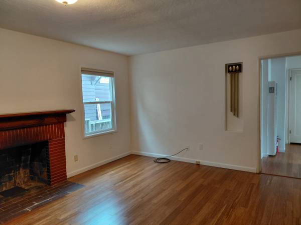 2BR/1BA House · El Cerrito photo 3