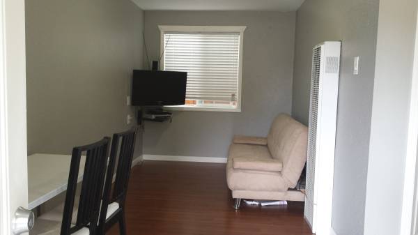 1BR/1BA In Law Adu · Menlo Park photo 3