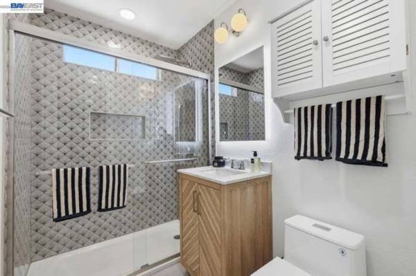 3BR/2BA House · Fremont photo 2