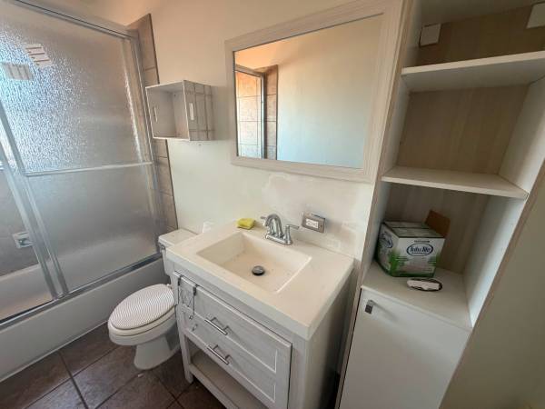 2BR/1BA Single Family House on Agnes Ln · Hayward photo 5
