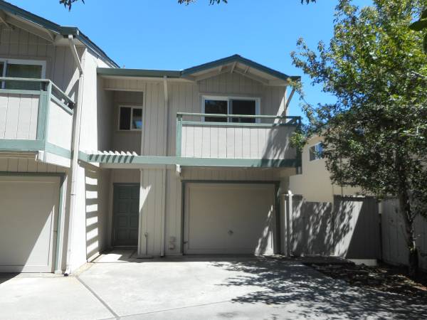 2BR/2BA Townhouse on 46th Ave. · Capitola