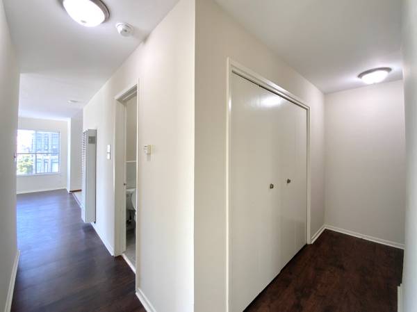 2BR/2BA Apartment · San Francisco photo 5