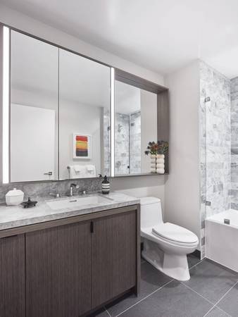 2BR/2BA Apartment · San Francisco photo 3
