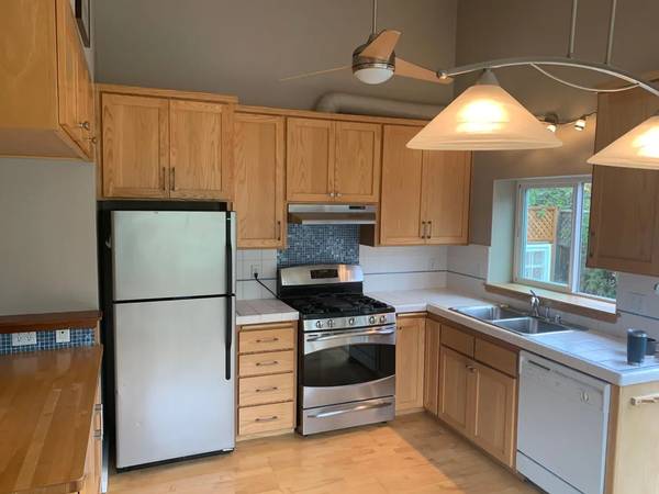 2BR/1BA Single Family House on Juan Pablo Ln · Santa Cruz photo 3