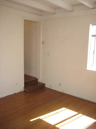2BR/1BA Duplex · Albany photo 5