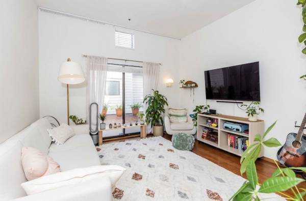 1BR/1BA Condo · San Francisco