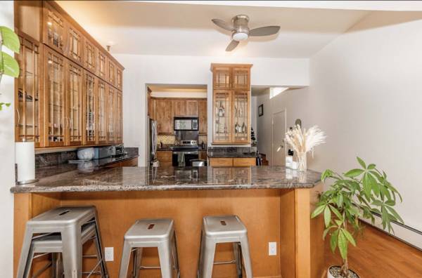 1BR/1BA Condo · San Francisco photo 3