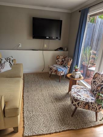 1BR/1BA Single Family House · Mill Valley photo 4