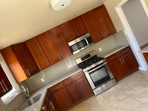 2BR/1BA Single Family House · Belvedere Tiburon photo 2